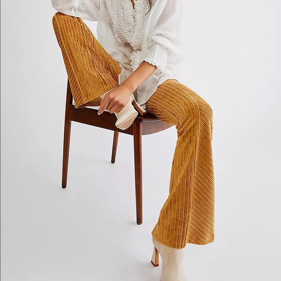 Free People - Slim Pull-On Velvet Flare Pants - Picture 3 of 13